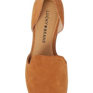 jinree flat lucky brand